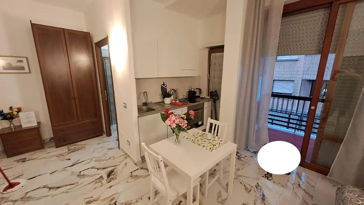 Francy'S House Casa Vacanze Al Centro Di Roma Rome