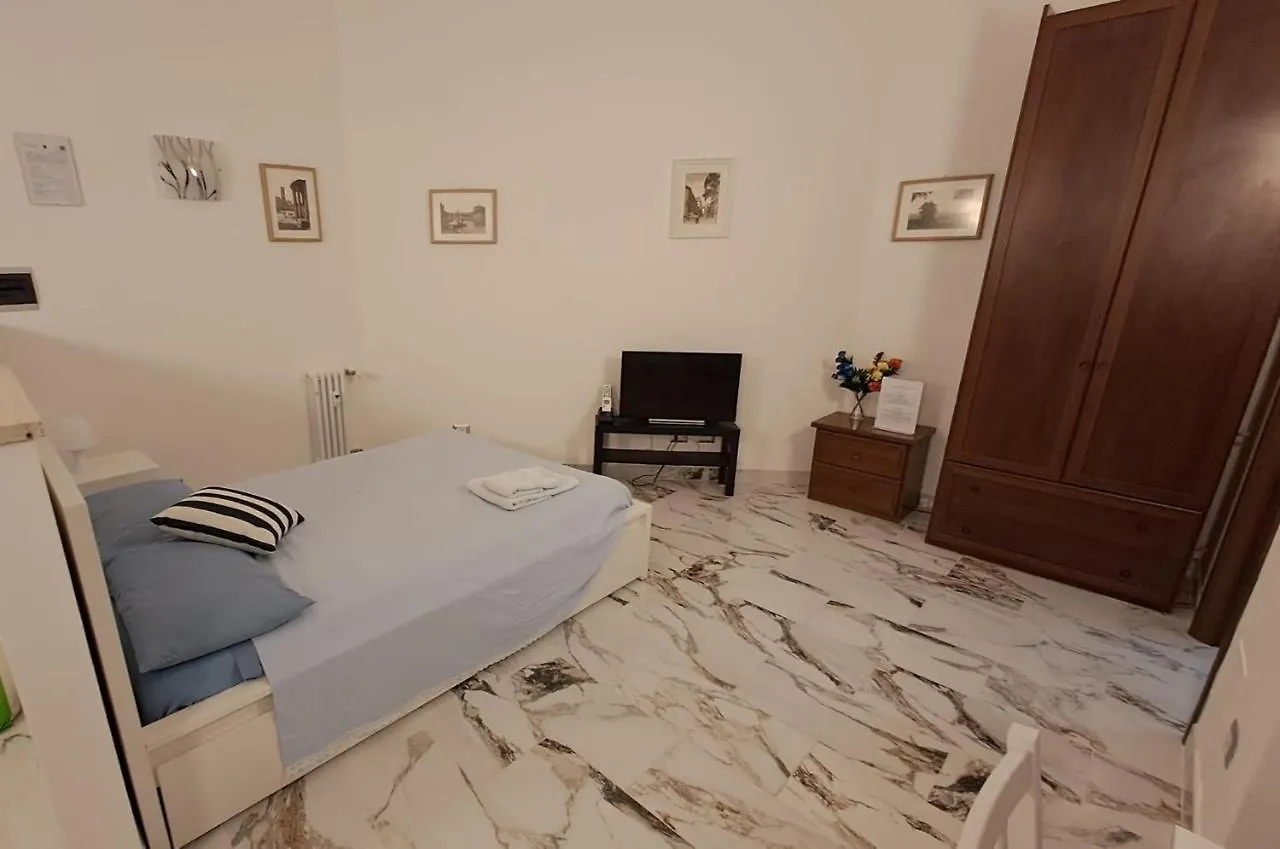 Apartment Francy'S House Casa Vacanze Al Centro Di Roma Italien